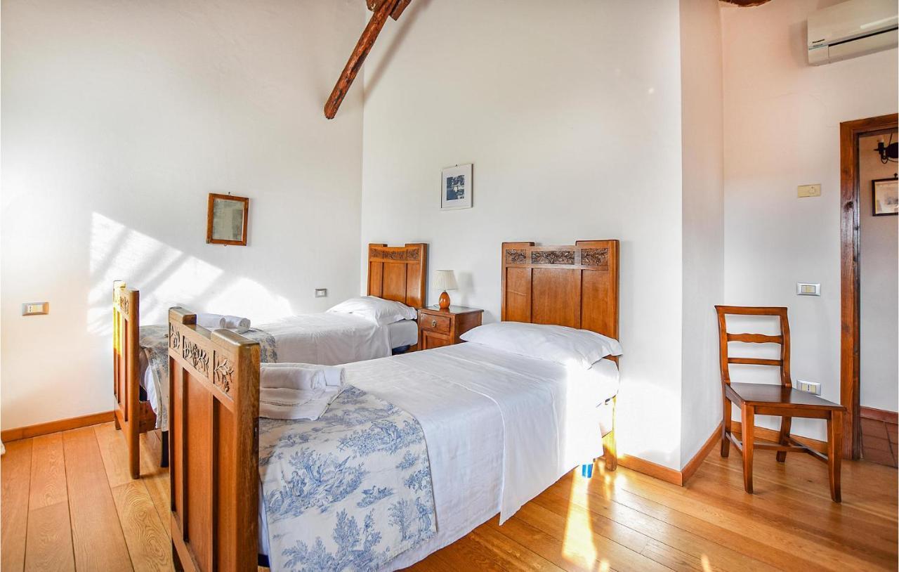 2 Bedroom Awesome Home In Taglio Di Po Ro Porto Viro Exteriér fotografie